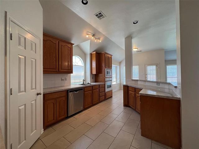 Building Photo - 1141 Nickerson Ln