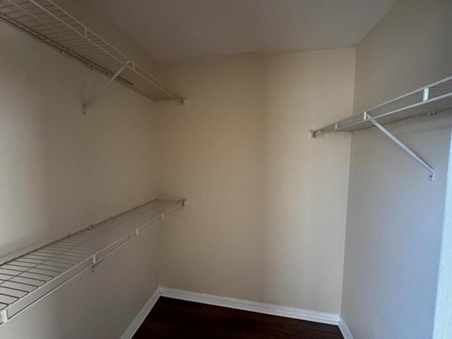 Building Photo - 13903 Abbey Ln