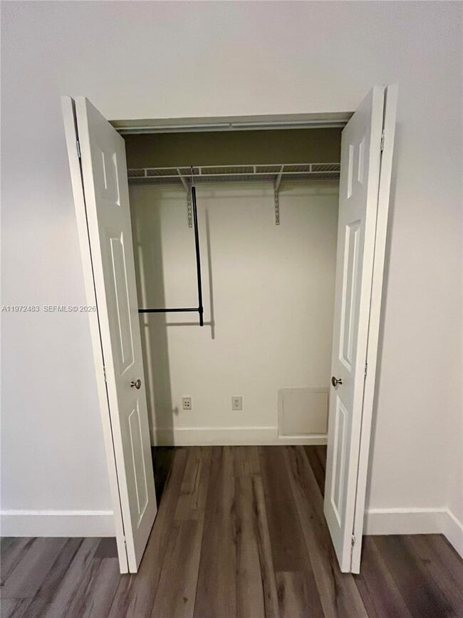 Building Photo - 3029 NE 188th St