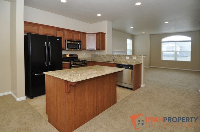 Building Photo - 3174 Bald Mountain Dr