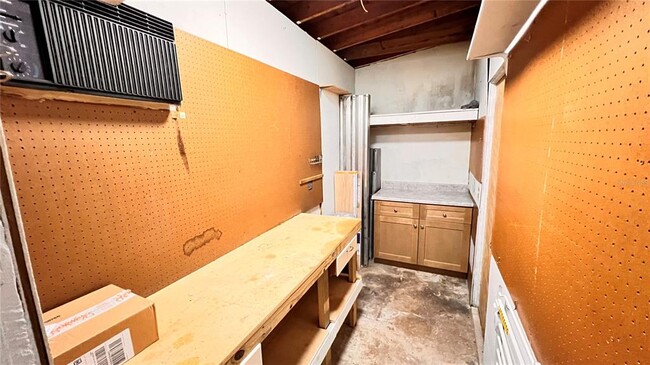 Building Photo - 1516 Dove Dr