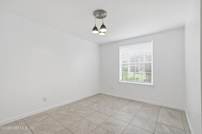 Building Photo - 4329 Plaza Gate Ln S