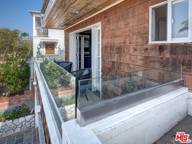 Building Photo - 7908 W 81st St