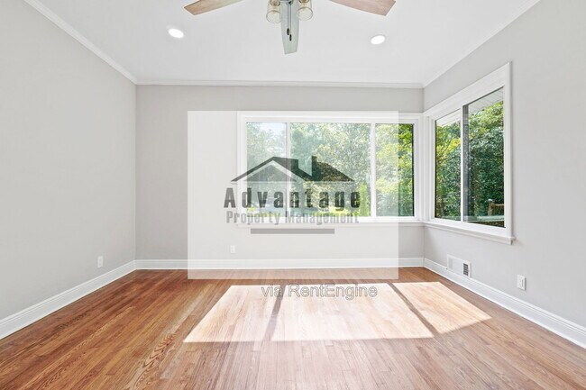 Building Photo - 1099 Pine Valley Rd