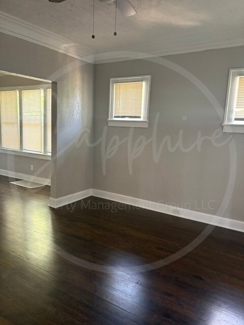 Building Photo - 1406 E 45th St