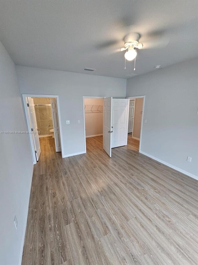 Building Photo - 1435 Las Villas Blvd