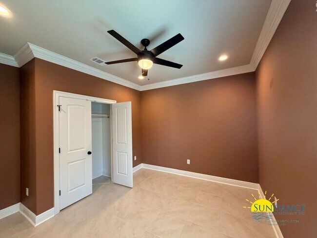 Building Photo - Custom-crafted details shine throughout this stunning 3-bedroom home in Magnolia at the Bluffs in...