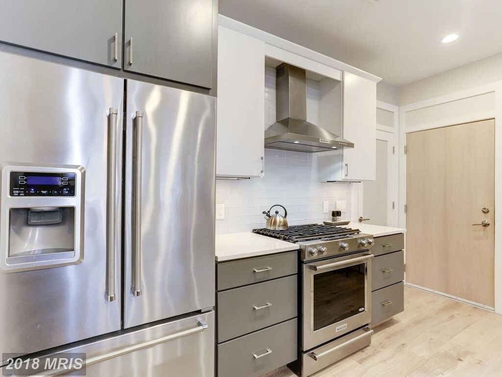 Building Photo - 3035 15th St NW