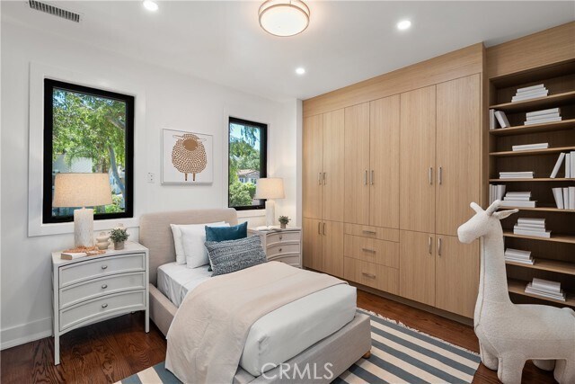 Building Photo - 14519 Greenleaf St