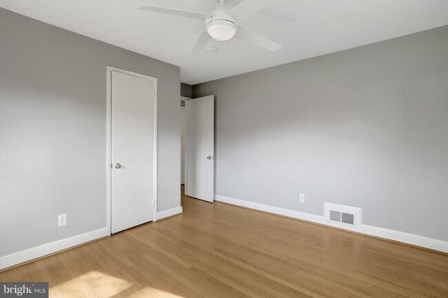 Building Photo - 3713 Lockwood Ln