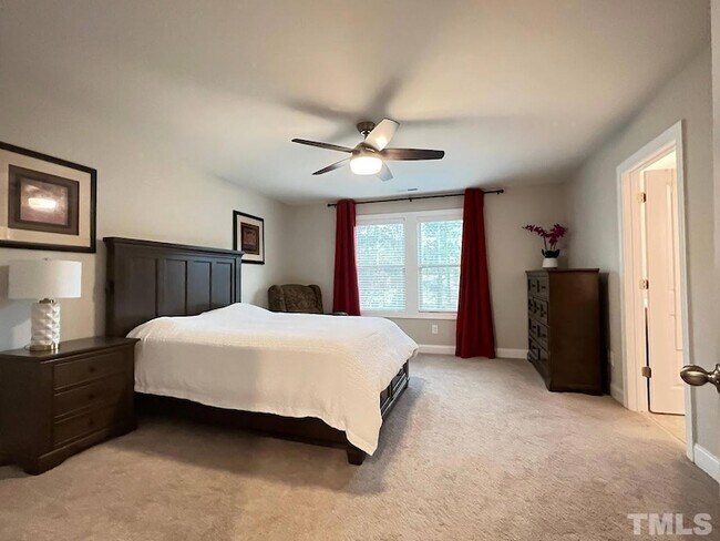 Building Photo - 737 Lampwick Ln