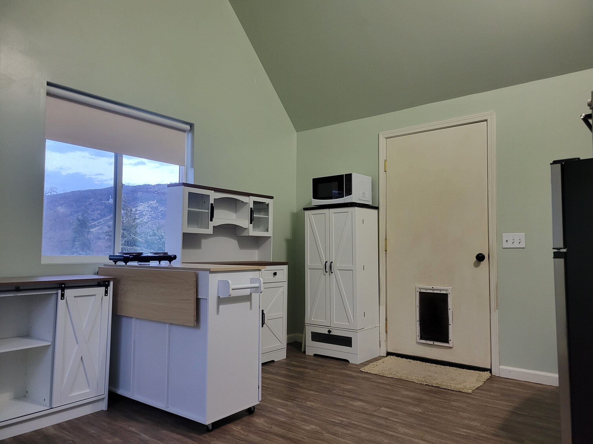 Building Photo - 26801 Columbia Way