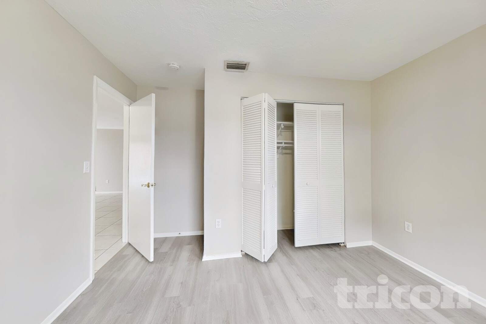 Building Photo - 8105 Longbay Blvd