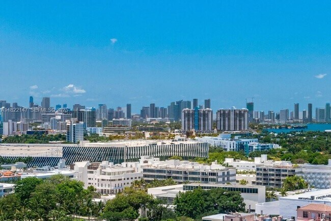 Building Photo - 2301 Collins Ave