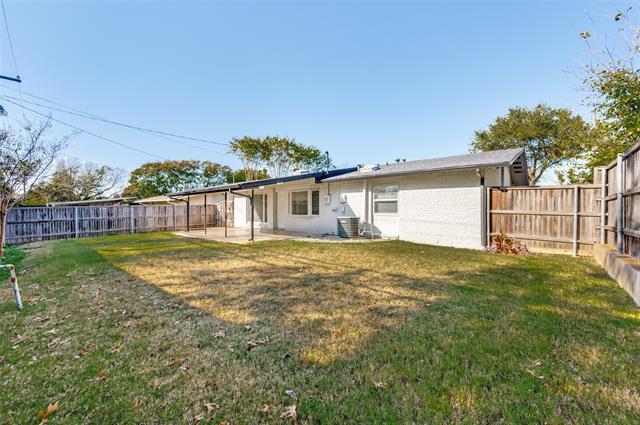 Building Photo - 3624 High Bluff Dr