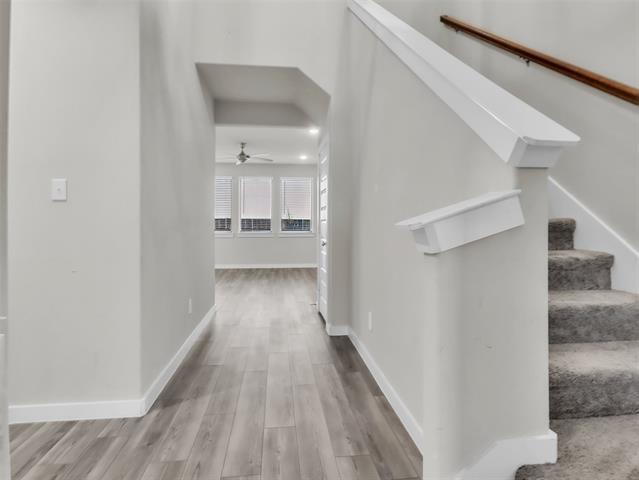 Building Photo - 2214 Spring Side Dr