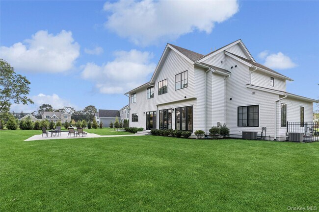 Building Photo - 4 Margareta Ct