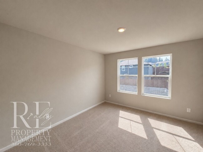Building Photo - 6657 Yorktown Pl NE