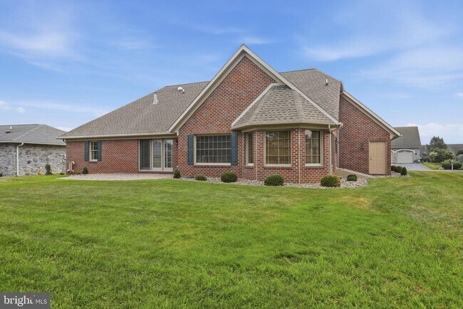 Building Photo - 321 Sue Linn Dr