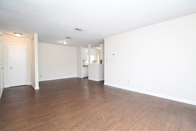Building Photo - 5209 Char Bar Dr-
