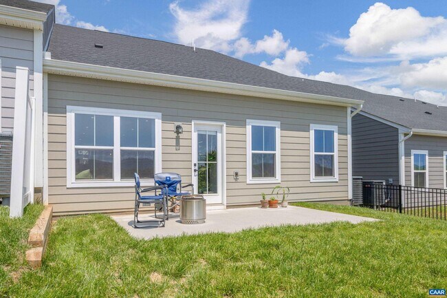 Building Photo - 820 Swede St
