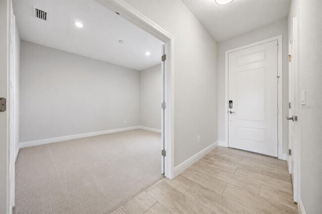 Building Photo - 11118 Sand Pine Ln