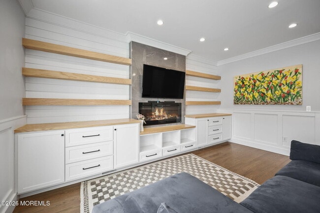 Building Photo - 28 Rector Pl