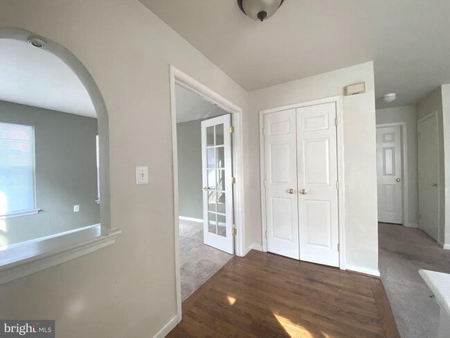 Building Photo - 234 Larkspur Ln