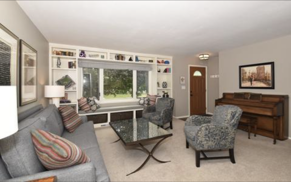 Primary Photo - 6753 Hilldale Ct
