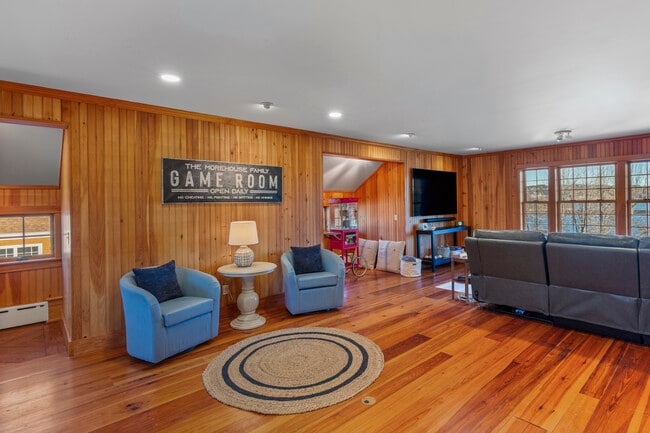 Building Photo - 35 Old Flds Wy