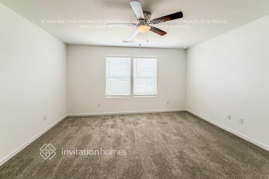 Building Photo - 263 W Millbrook Dr