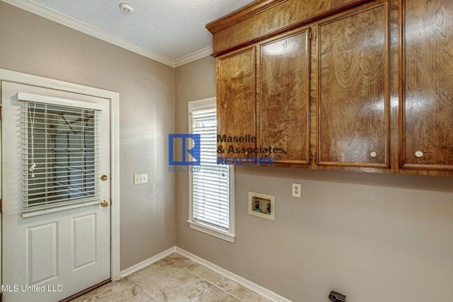 Building Photo - 3 Bed/2 Bath Home in Castlewoods in Brandon