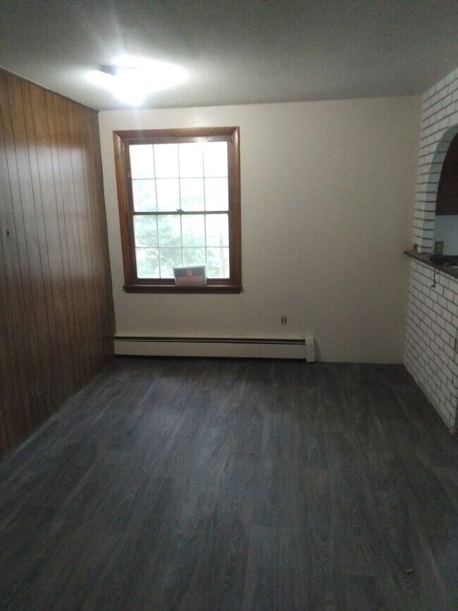 Building Photo - 22 Nanticoke Ave