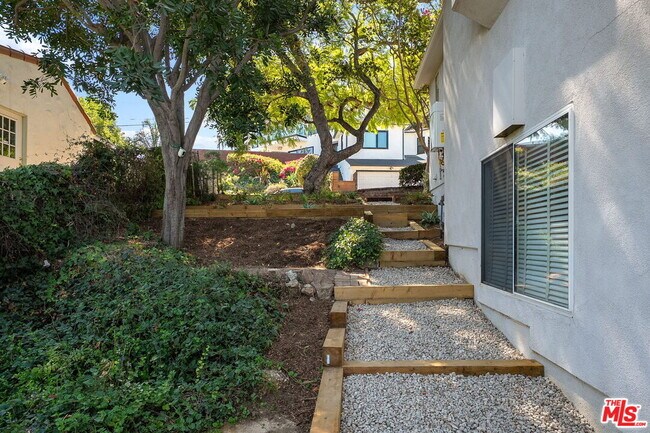 Building Photo - 11543 Sunshine Terrace