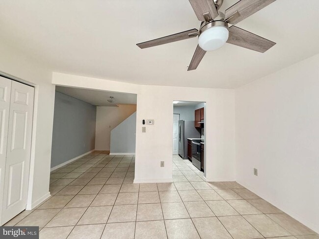 Building Photo - 10128 Reprise Dr