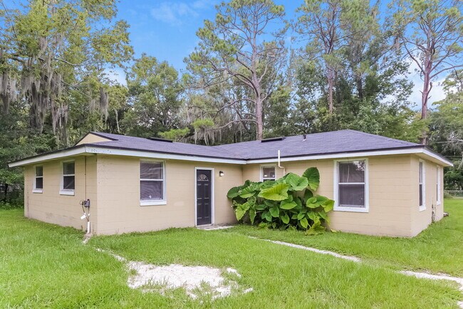 Building Photo - 4606 Albermarle Ave