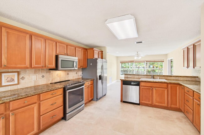 Building Photo - 10574 Wheelhouse Cir