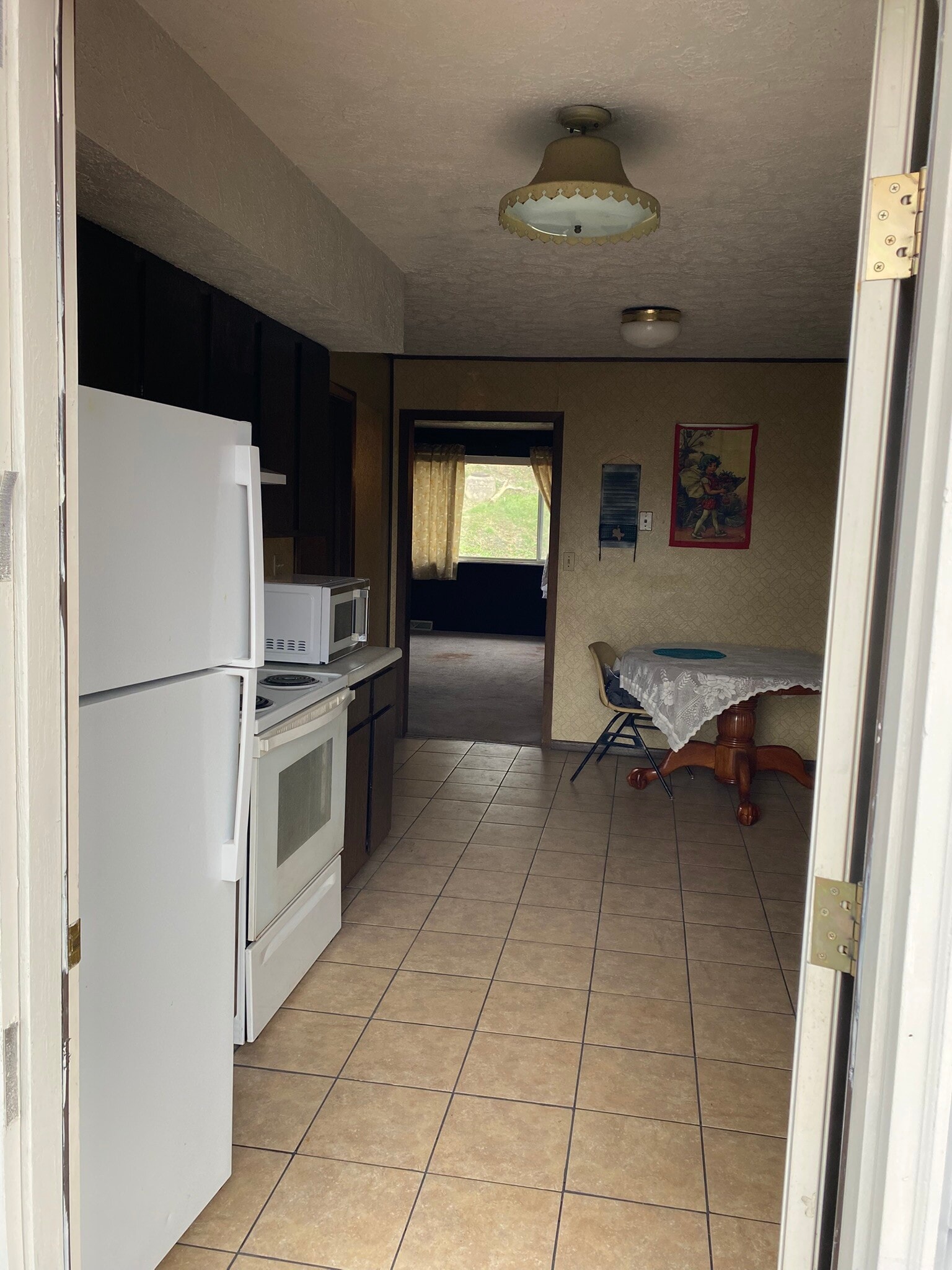 Kitchen - 1441 Northwest Dr