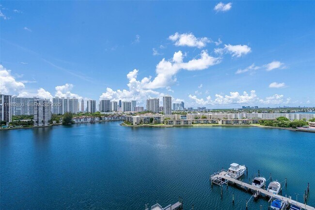 Building Photo - 18081 Biscayne Blvd