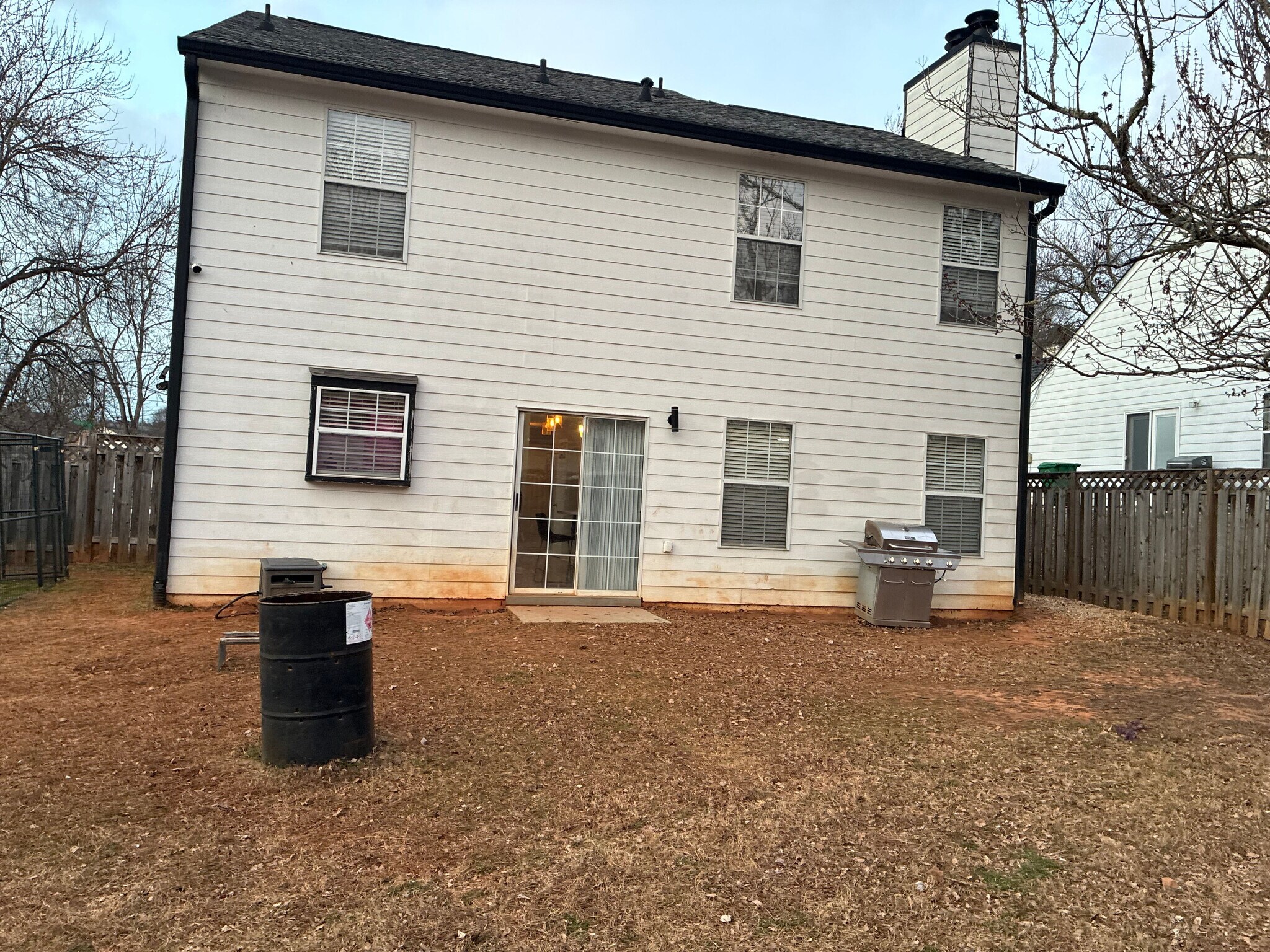 Building Photo - Room in House on Browns Mill Trail