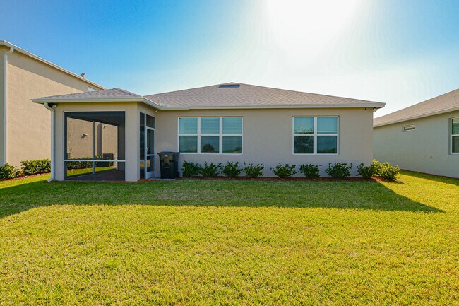 Building Photo - 12345 SW Sand Dollar Wy