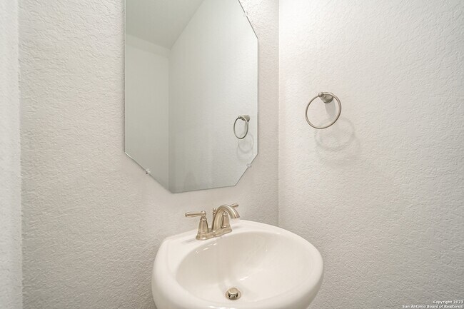 Building Photo - 13513 Tulipwood Nook