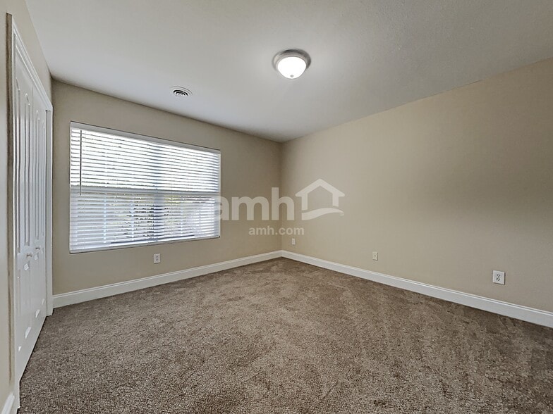 Building Photo - 8123 Chestnut Hill Ln