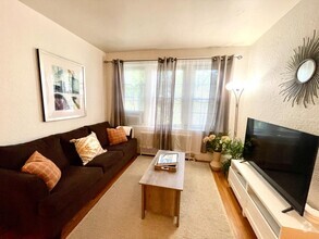 Building Photo - 1 bedroom in Brighton MA 02135