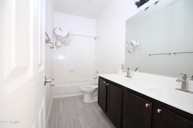 Building Photo - 3552 S Cosmos Dr