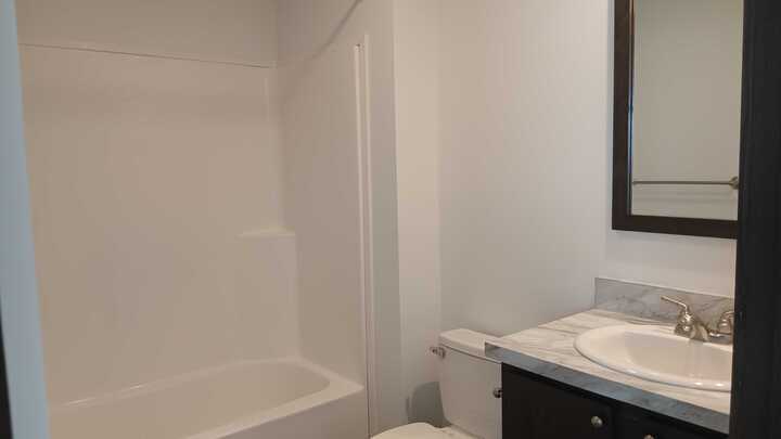 Building Photo - 74 Meggan Dr