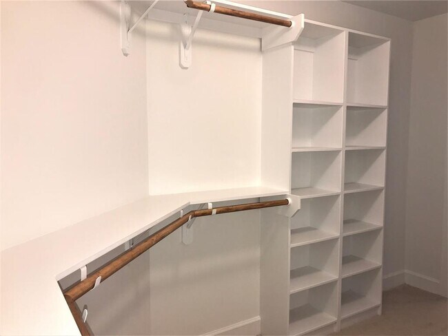 Building Photo - 11519 Main Cypress Dr