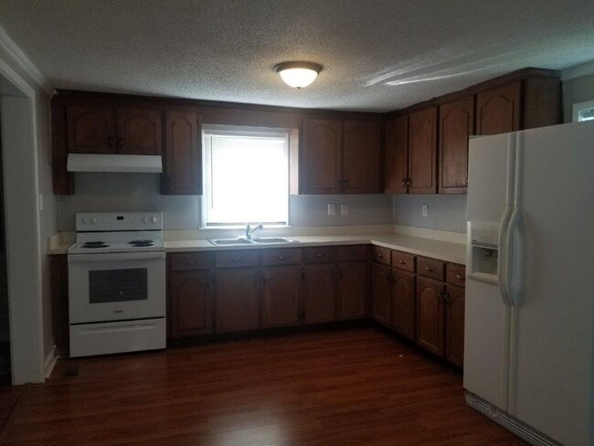 Building Photo - 7686 US-13