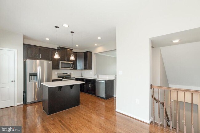 Building Photo - 227 Schramm Lp