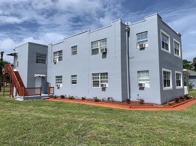 Building Photo - 20 E Ave B